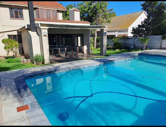 4 bed property to rent in PAGLANDE